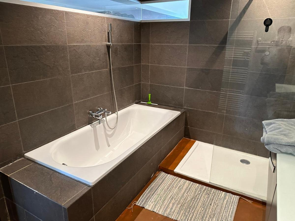 Clam，Grand Apartment In Uccle Brussels Exterior photo